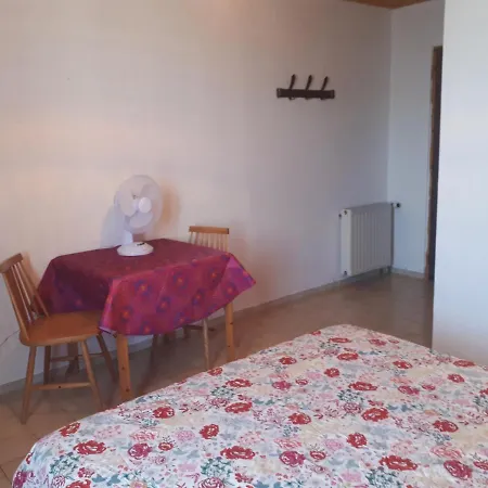 Leo's D'hote Panzió